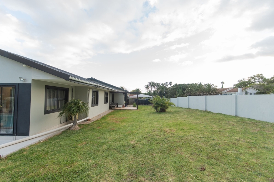 5 Bedroom Property for Sale in Lovemore Heights Estate Eastern Cape
